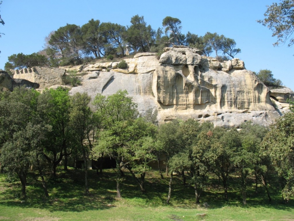 EYGUIERES - LAMANON LES GROTTES DE CALES