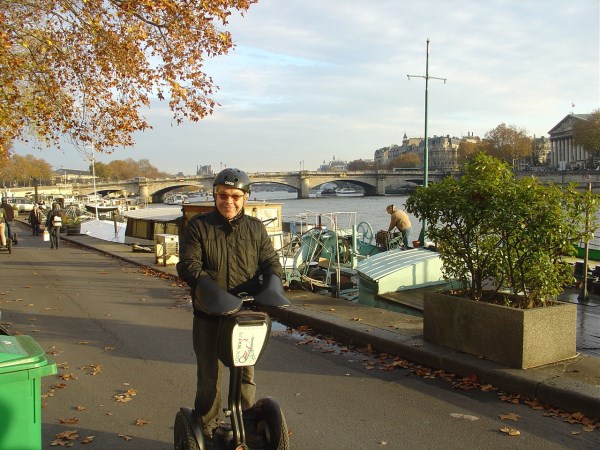 SEGWAY ( ou gyropode) à la tour Eiffel