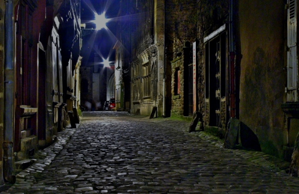 photos de nuit dans le vieux Mans