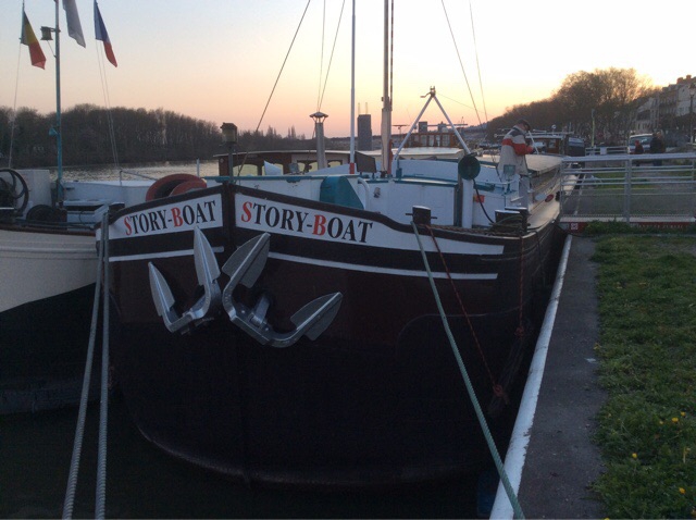 Humoriste au Story-Boat