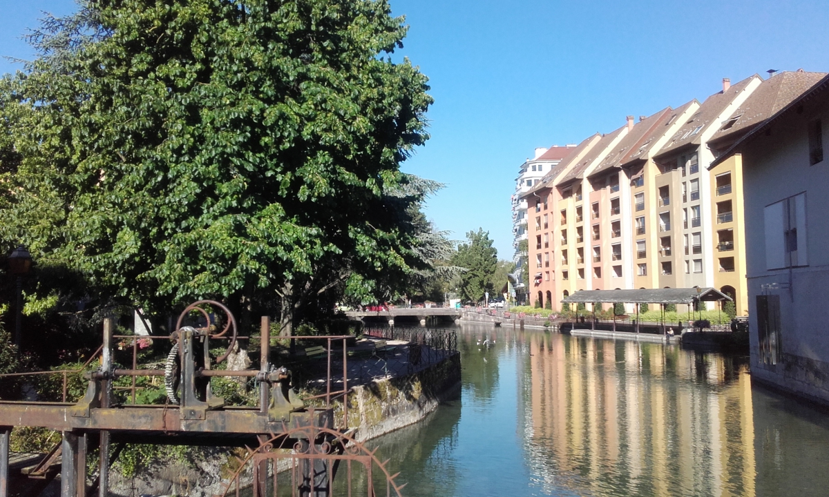 Brocante marché des créateurs Annecy