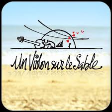 Un violon sur le sable