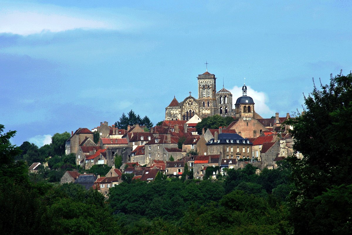 VEZELAY, COLLINE ETERNELLE