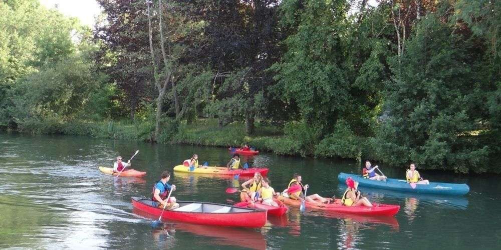 Canoë en semi nocturne