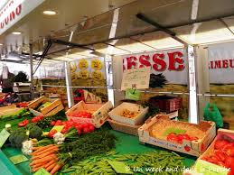Sur le marché de Nogent