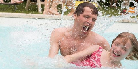 Les chatouilles - film La ferme du Buisson