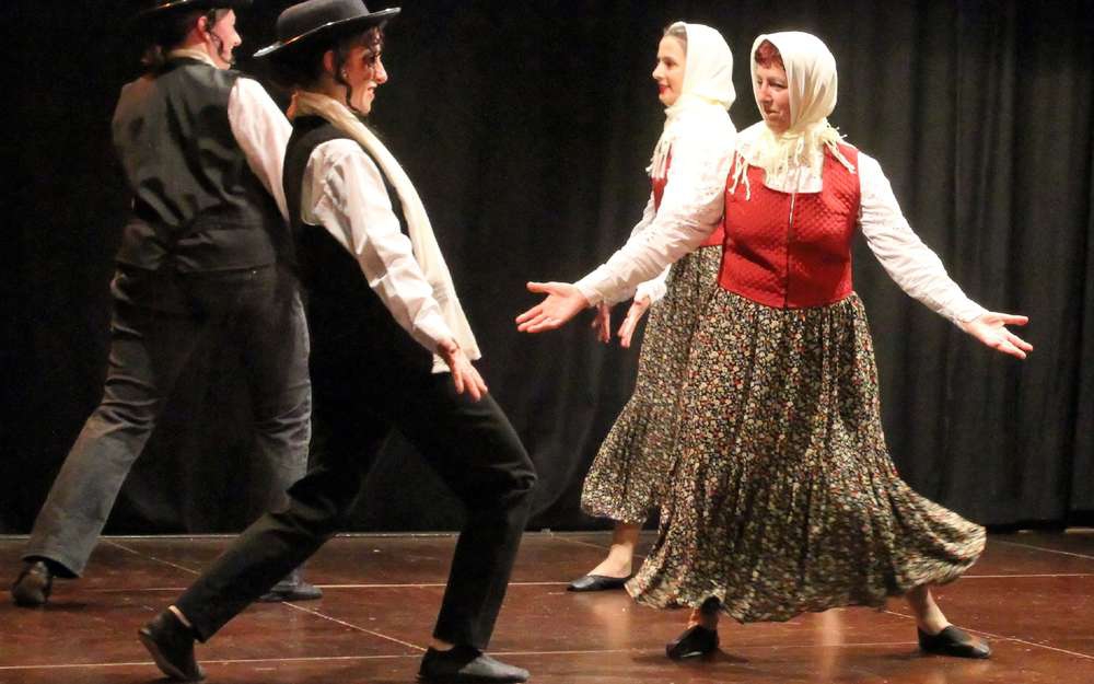 SPECTACLE FOLKLORIQUE
