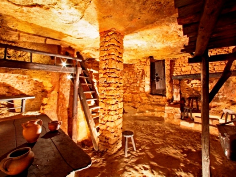 Habitations troglodytiques de Belvès