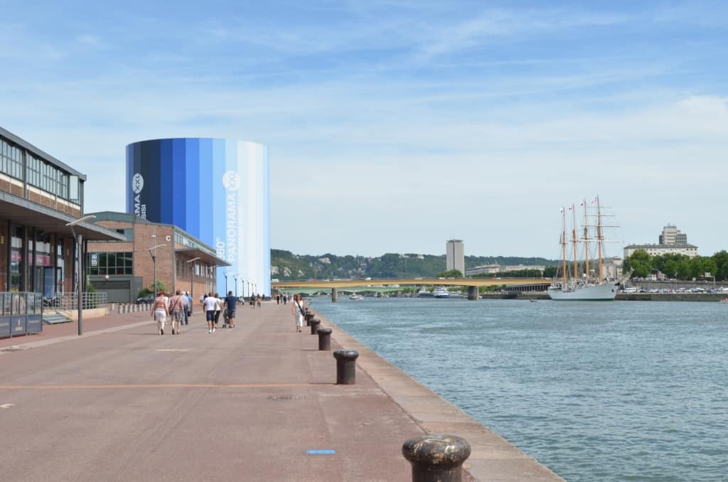 Balade sur les quais rive droite ou gauche de Rouen avant l'Armada suivi d'une pause café