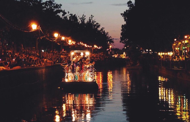 Corso féerie nautique l'îsle sur la Sorgue