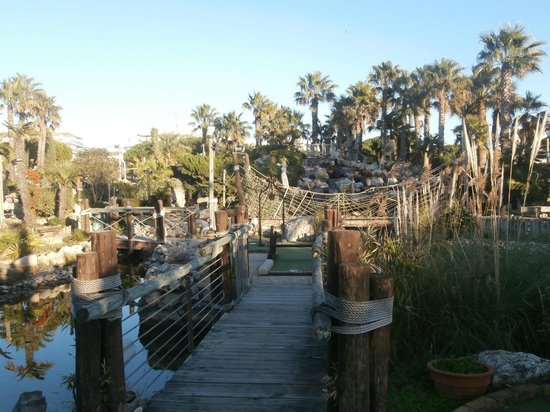 Mini golf
