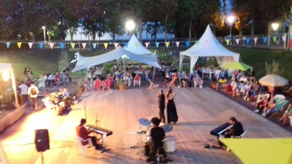 Rire Sports  Concert Barbecue remerciement Stade Sotteville