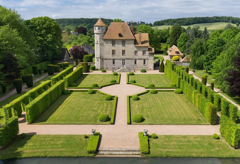 chateau de Vascoeuil