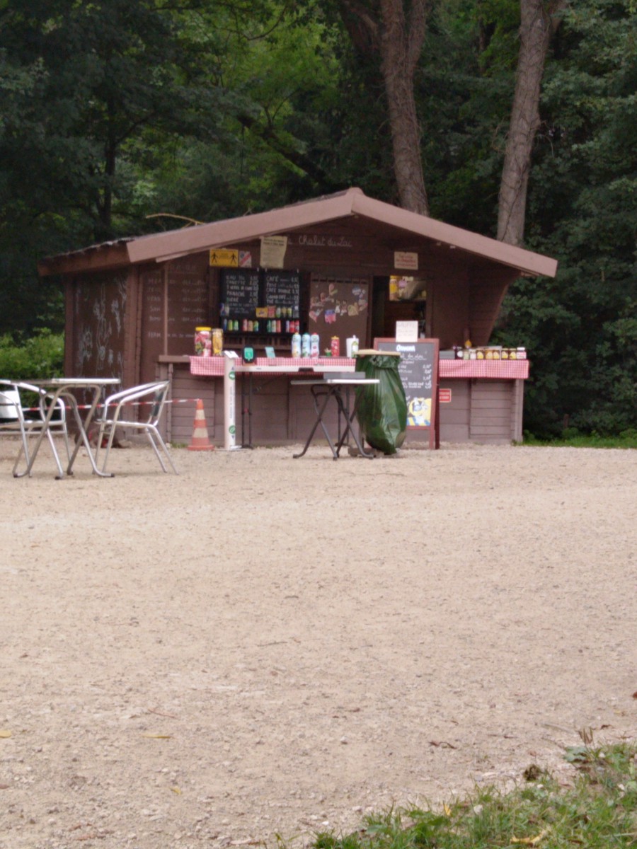 Restauration au chalet du lac