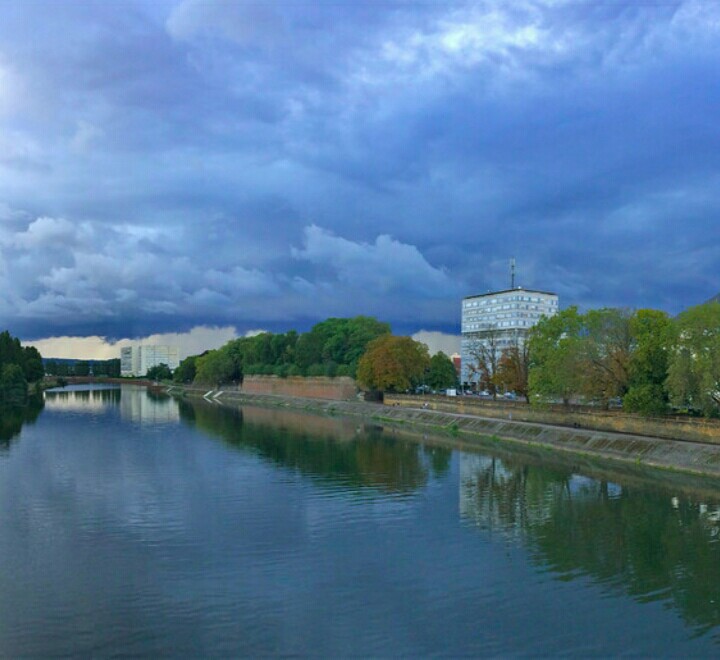 Balade au bord de la Moselle après le Musée