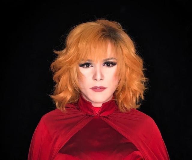 Angie ou Mylene Farmer