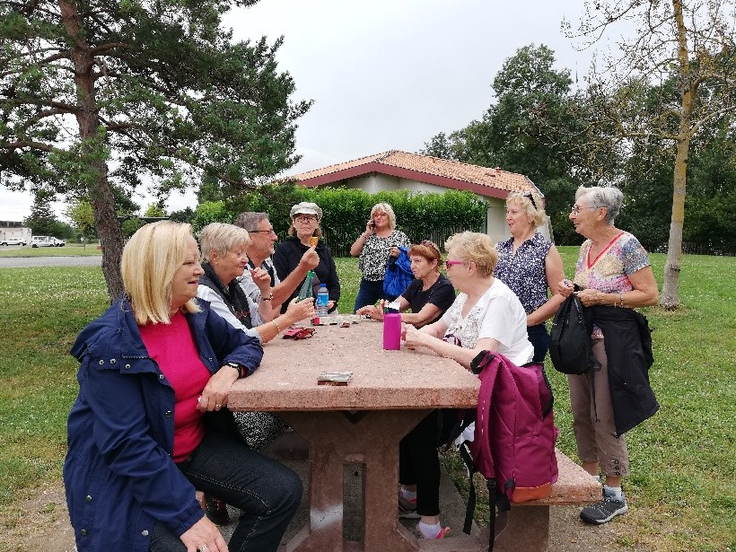 Picnic + jeux pétanque et autres
