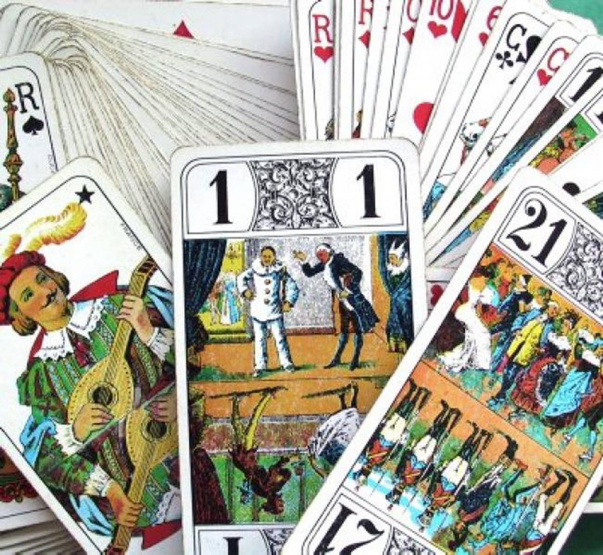 Jeux de tarot et autres jeux au TSBV