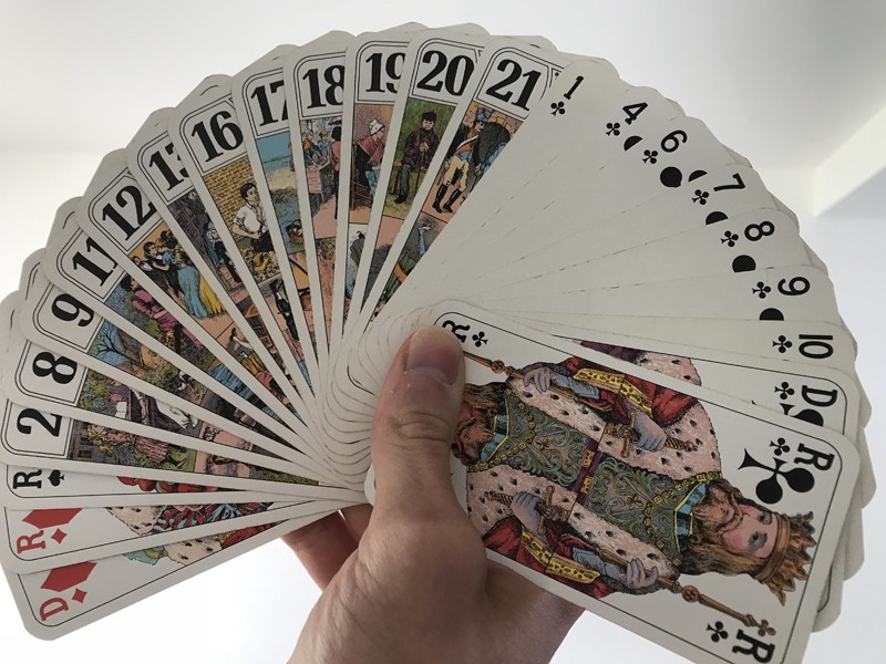 jeu de tarot et auberge espagnole