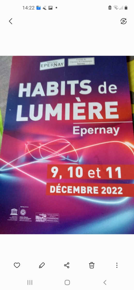 HABITS DE LUMIERE A EPERNAY