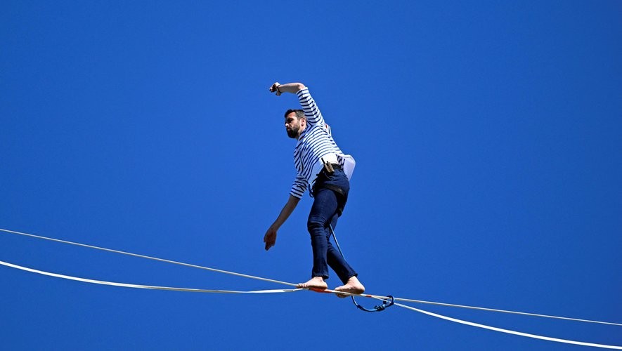 Funambule traversée de la Seine