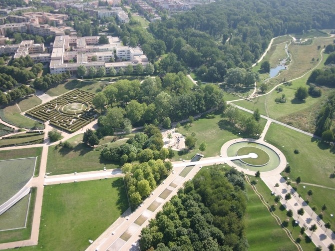 MONTIGNY LE BRETONNEUX Le Parc des Sources de la Bièvre