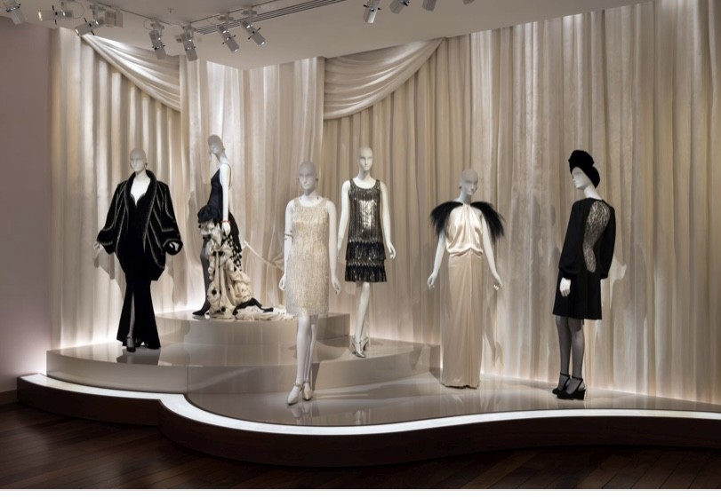 Musée Yves Saint Laurent au 5, avenue Marceau