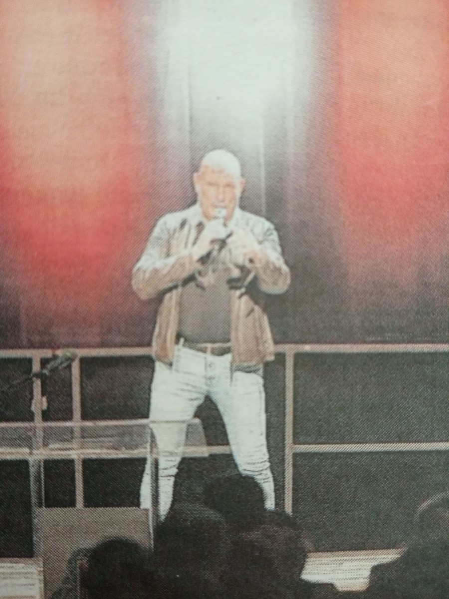 CONCERT POP ROCK JOHNNY FOR EVER ET SES MUSICIENS