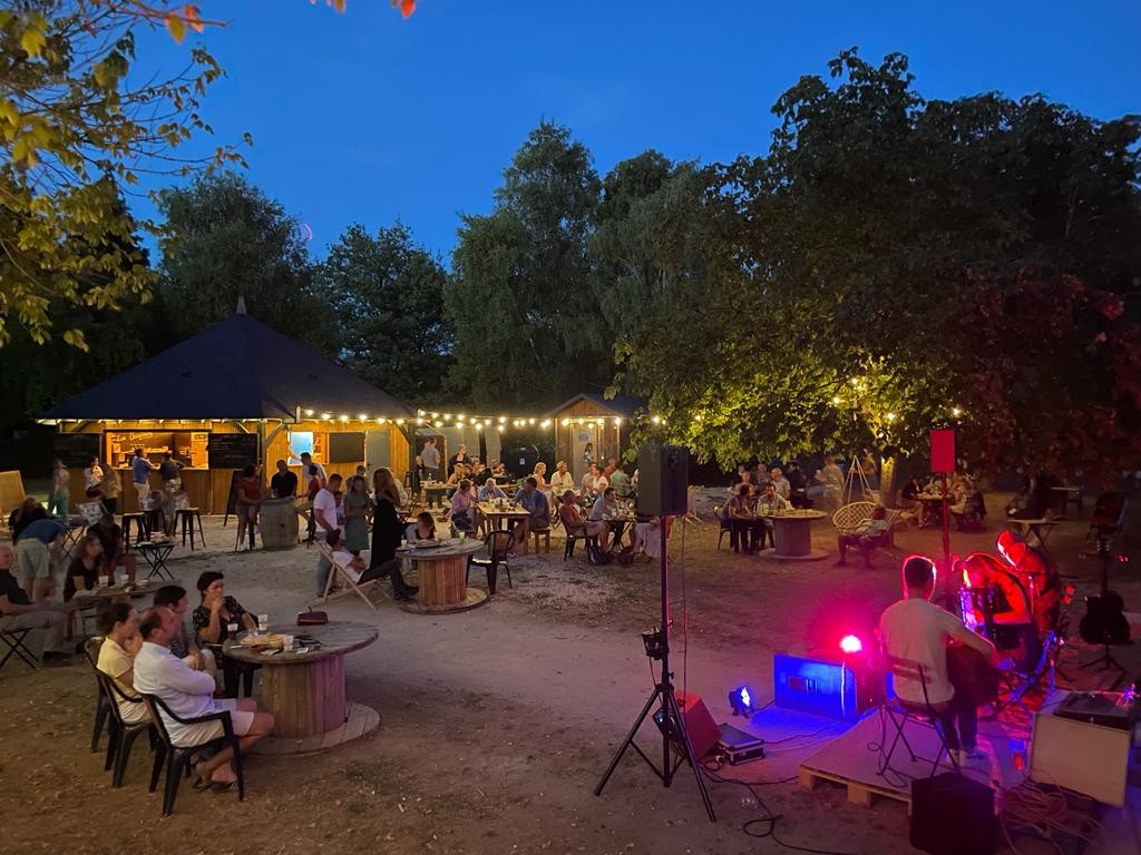 Soirée ginguette avec spectacle