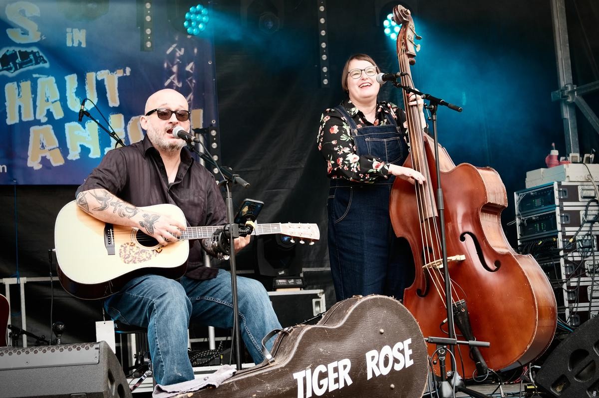 Concert Tiger rose (Blues)