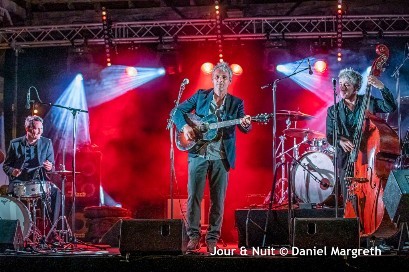 Concert au chapeau Nicolas MORO à Malakoff a la Fête de la laine