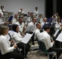 Concert de la muso de Maillane de  au mas du Juge