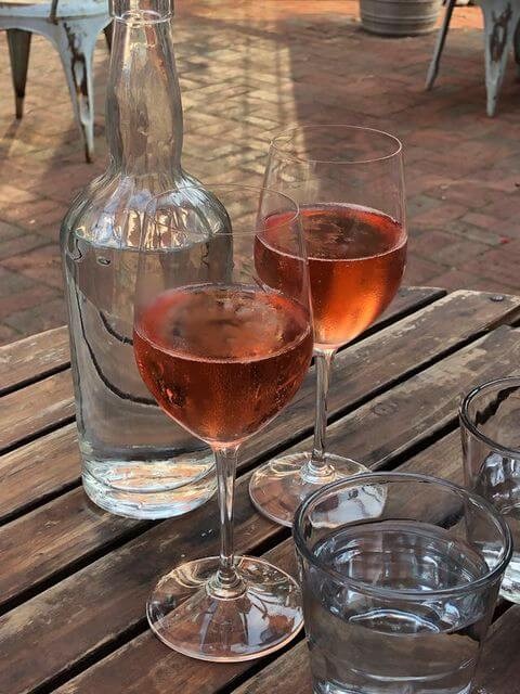 Boire un verre en ville