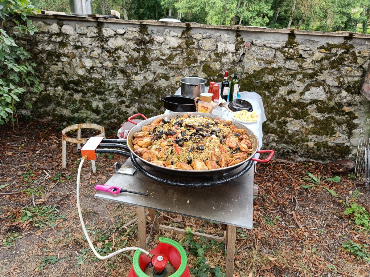 Paella à Saint Ay