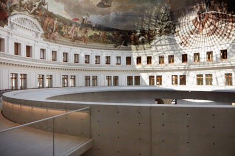 Nocturne art contemporain à la Bourse de commerce de Paris