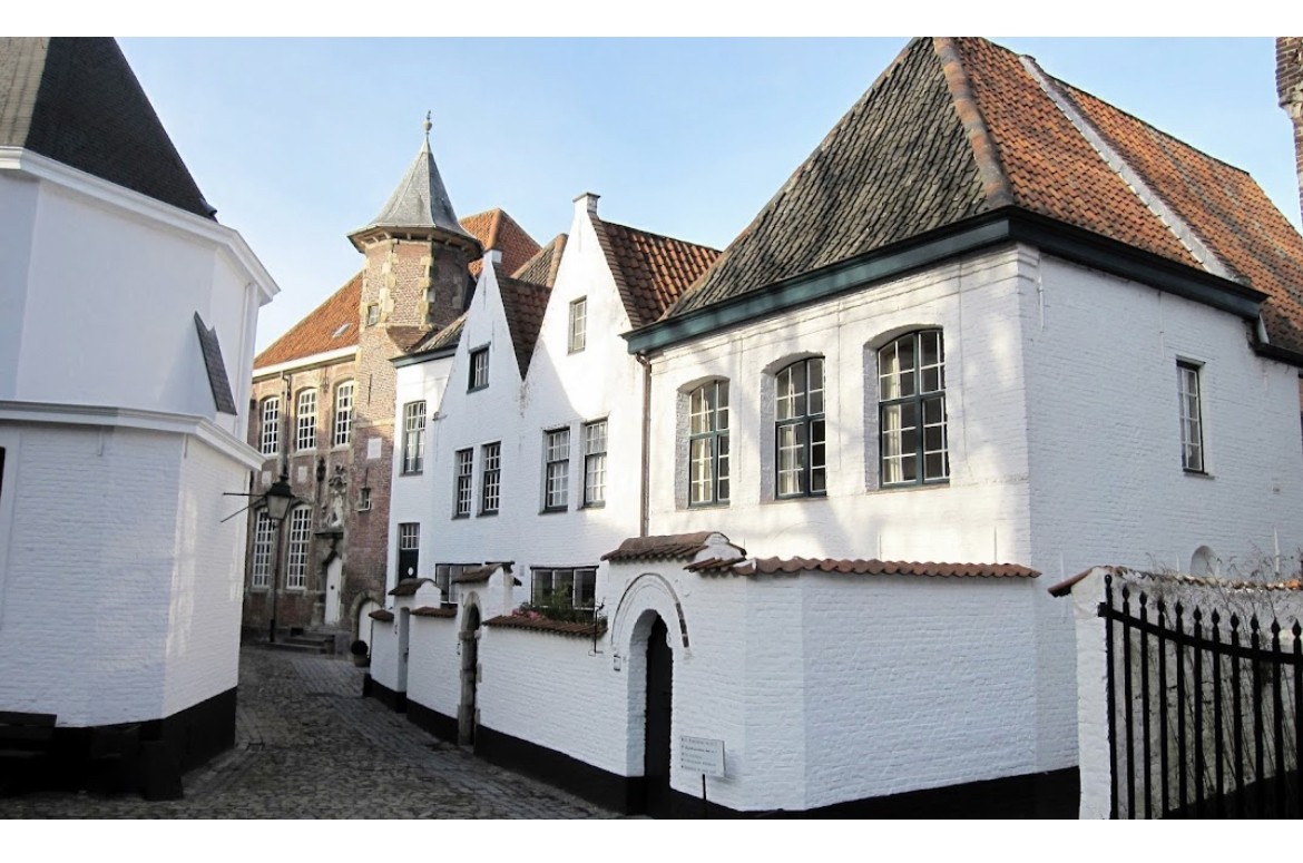 RV en Belgique flamande pour lèche-vitrines et soldes à Kortrijk