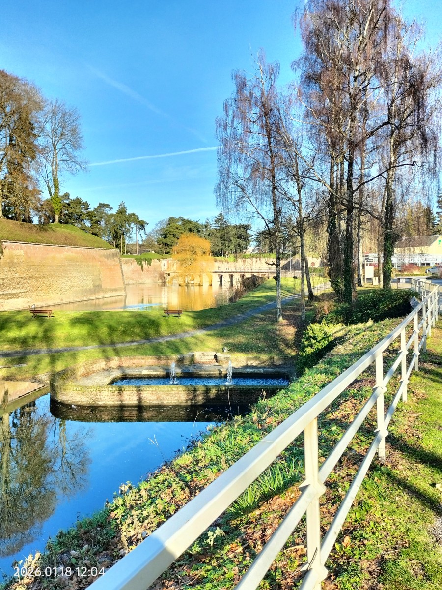 Marche autour des remparts à Le Quesnoy