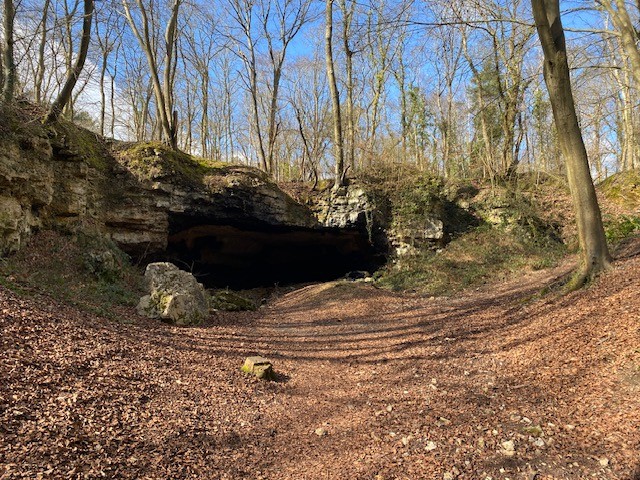 Forêt de St Etienne : la Grotte du Diable