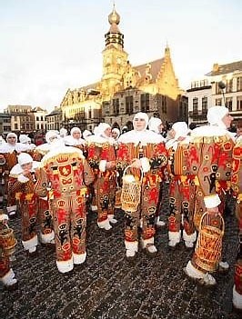 Visite guidée de Binche, la cité des Gilles mais pas que !!!