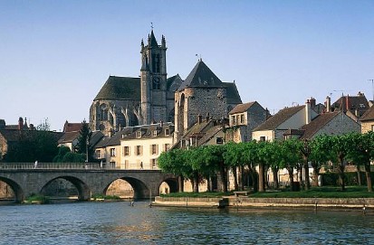 Mensuelle au bord de l'eau.