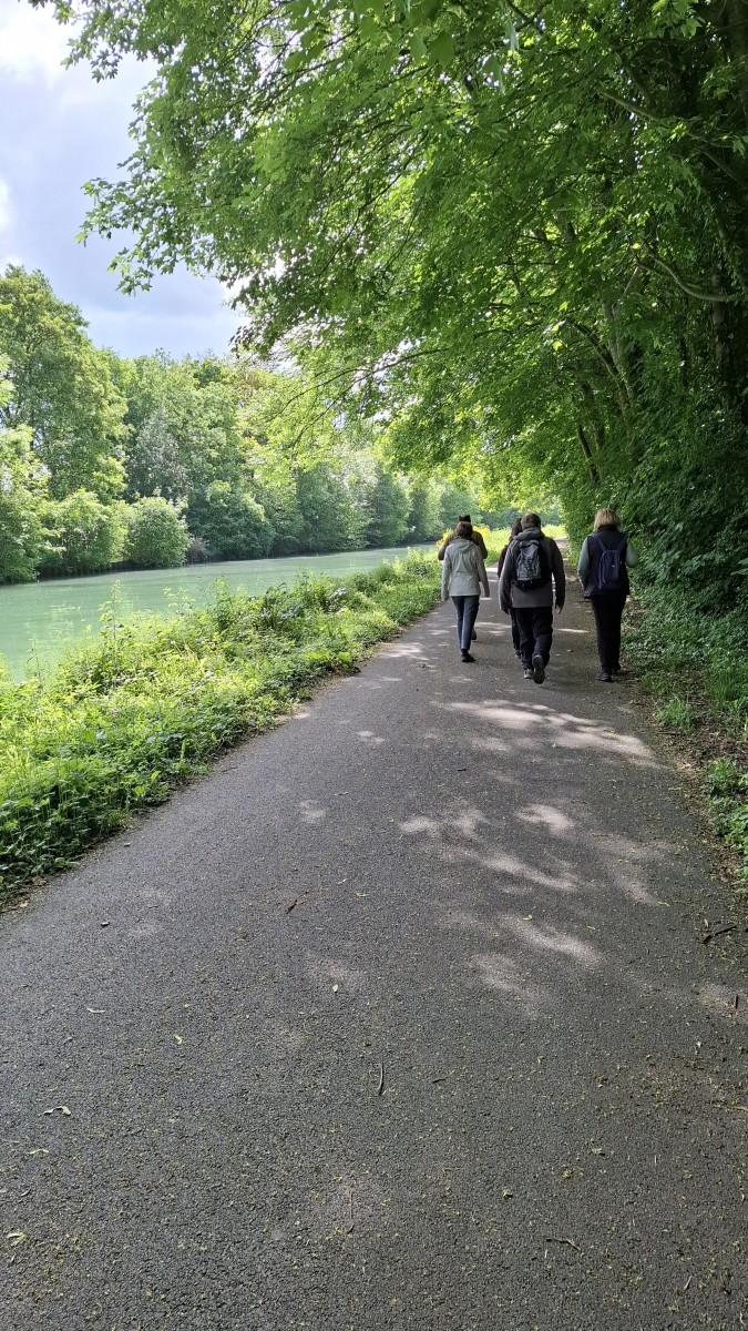 La balade des gens heureux