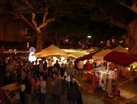 Marché nocturne de Sommières.