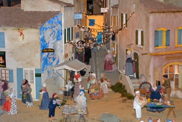 PLUS GRANDE CRECHE DU MONDE ...GRIGNAN